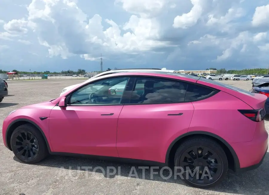 TESLA MODEL Y 2023 vin 7SAYGDEE2PA128861 from auto auction Iaai