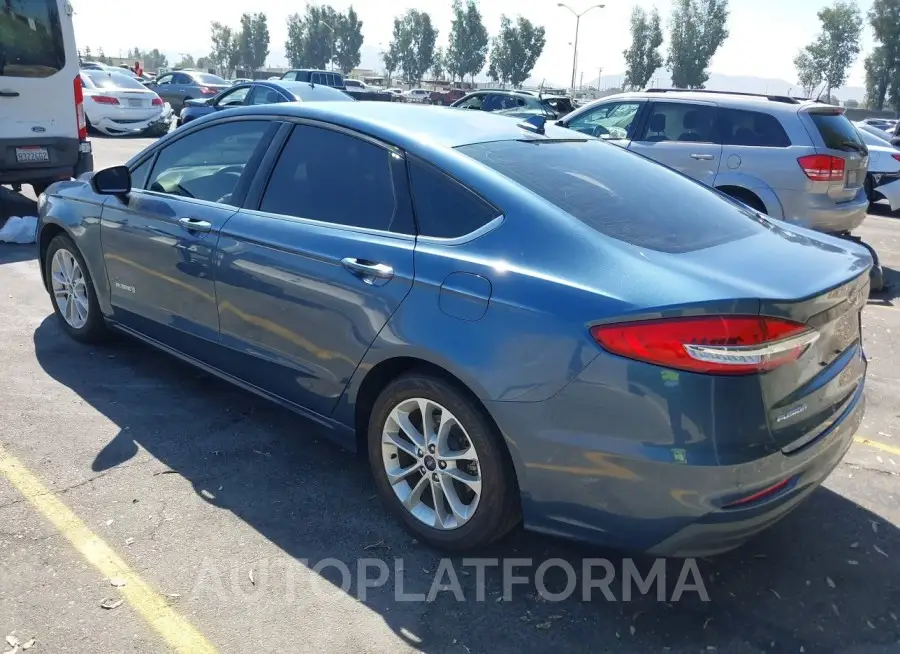 FORD FUSION HYBRID 2019 vin 3FA6P0LU7KR100559 from auto auction Iaai