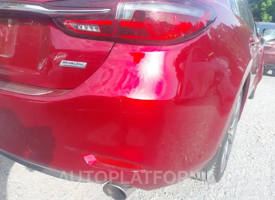 MAZDA MAZDA6 2018 vin JM1GL1WY4J1301438 from auto auction Iaai