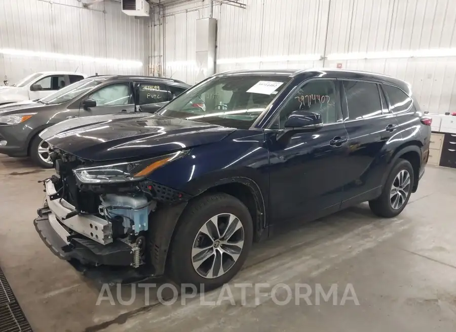 TOYOTA HIGHLANDER 2021 vin 5TDGZRBH2MS073062 from auto auction Iaai