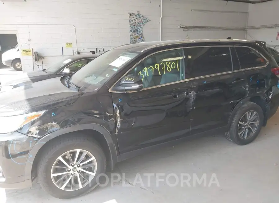 TOYOTA HIGHLANDER 2019 vin 5TDJZRFH0KS596285 from auto auction Iaai