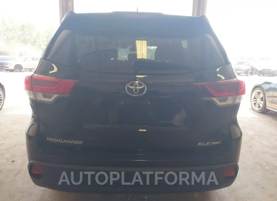 TOYOTA HIGHLANDER 2019 vin 5TDJZRFH0KS596285 from auto auction Iaai