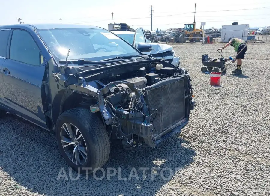 TOYOTA HIGHLANDER 2017 vin 5TDZARFH2HS023777 from auto auction Iaai