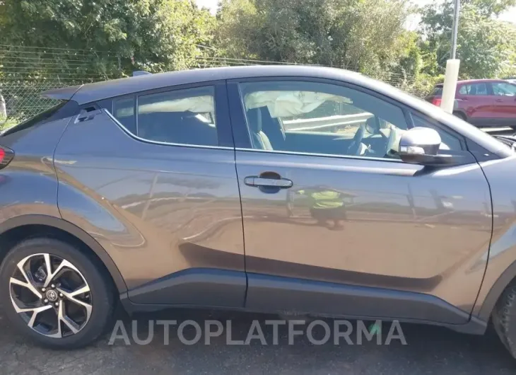 TOYOTA C-HR 2019 vin JTNKHMBX4K1050718 from auto auction Iaai