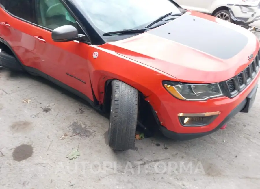 JEEP COMPASS 2018 vin 3C4NJDDB9JT256812 from auto auction Iaai