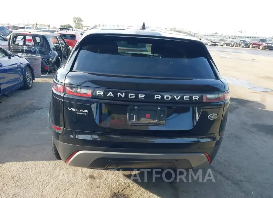 LAND ROVER RANGE ROVER VELAR 2018 vin SALYB2RX9JA762210 from auto auction Iaai