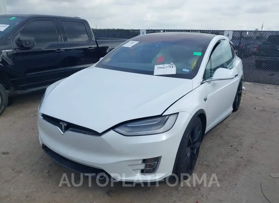 TESLA MODEL X 2020 vin 5YJXCBE24LF302036 from auto auction Iaai