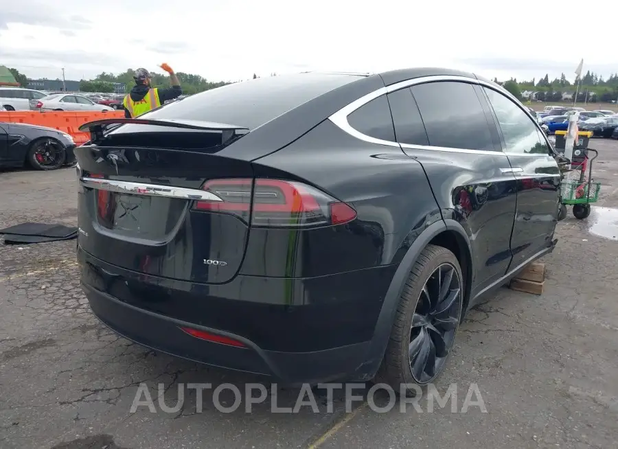 TESLA MODEL X 2018 vin 5YJXCDE23JF133667 from auto auction Iaai