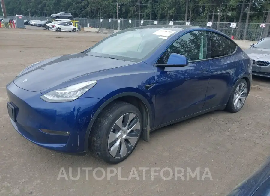 TESLA MODEL Y 2022 vin 7SAYGAEE2NF366644 from auto auction Iaai