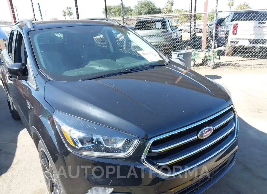 FORD ESCAPE 2017 vin 1FMCU0GDXHUA23490 from auto auction Iaai