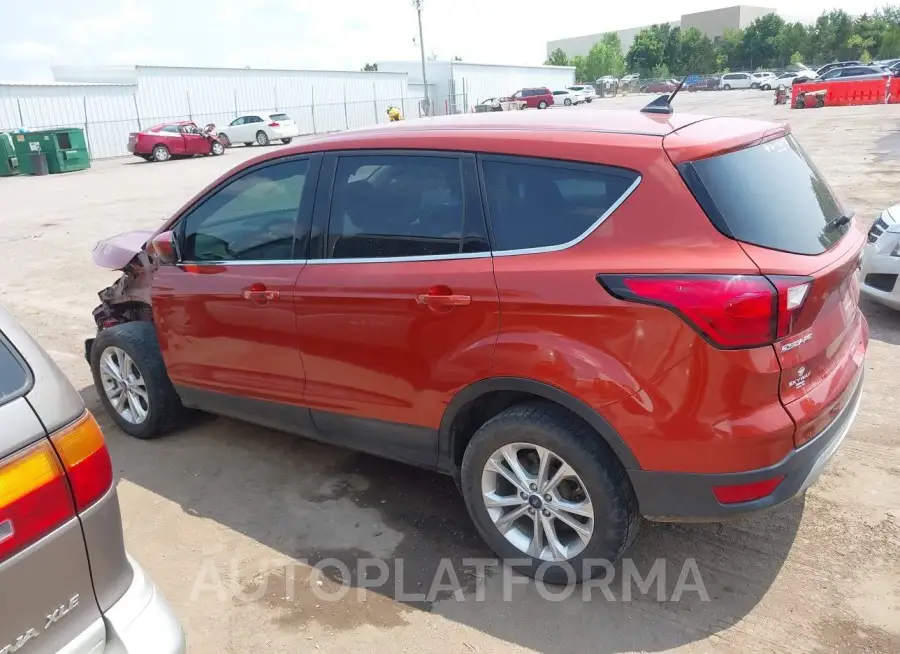 FORD ESCAPE 2019 vin 1FMCU9GD5KUB38462 from auto auction Iaai