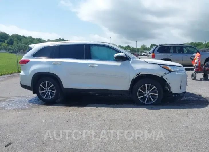 TOYOTA HIGHLANDER 2019 vin 5TDJZRFH8KS566290 from auto auction Iaai