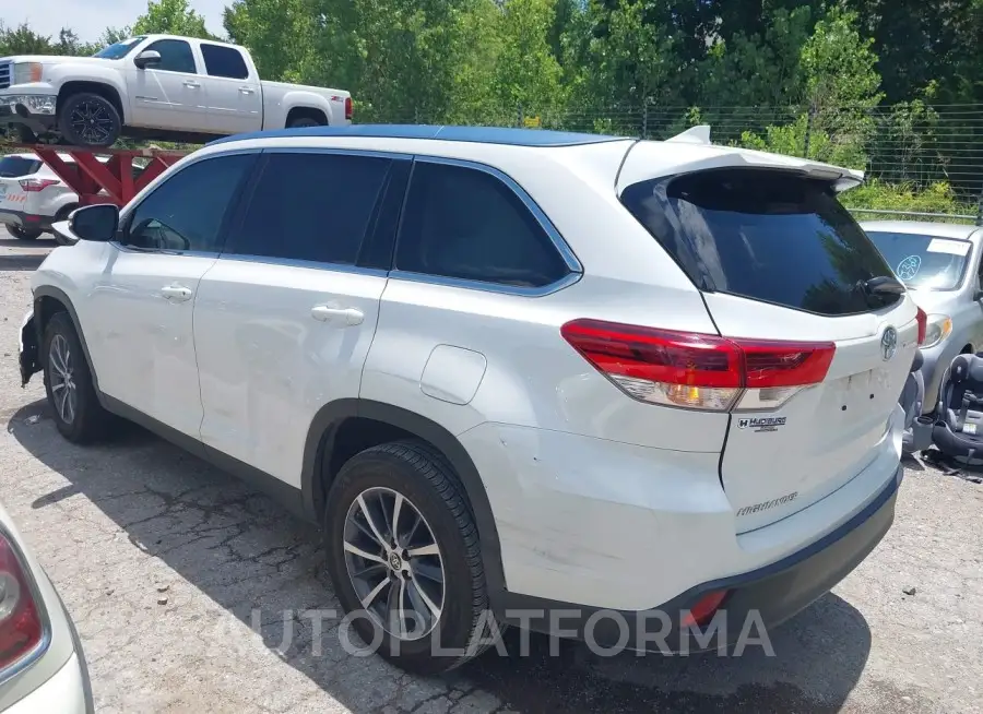 TOYOTA HIGHLANDER 2019 vin 5TDKZRFH0KS368680 from auto auction Iaai