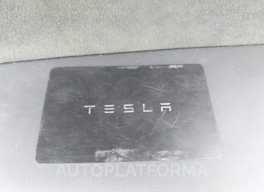 TESLA MODEL Y 2023 vin 7SAYGDEEXPA184126 from auto auction Iaai