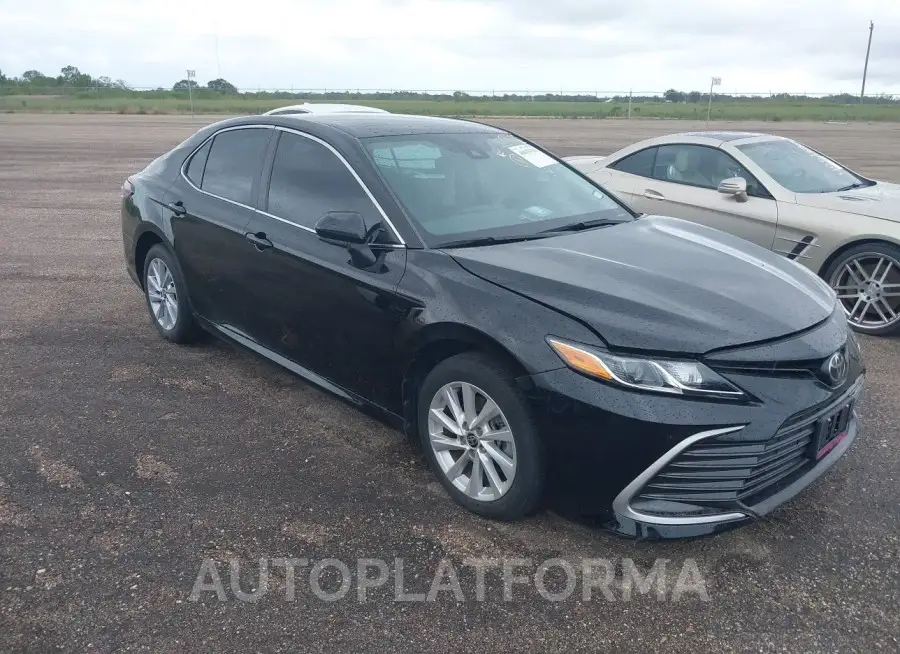 TOYOTA CAMRY 2021 vin 4T1C11AK4MU595137 from auto auction Iaai