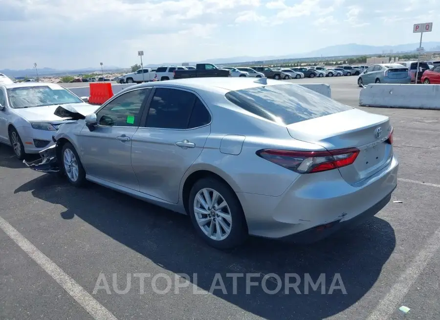 TOYOTA CAMRY 2022 vin 4T1C11AKXNU688892 from auto auction Iaai