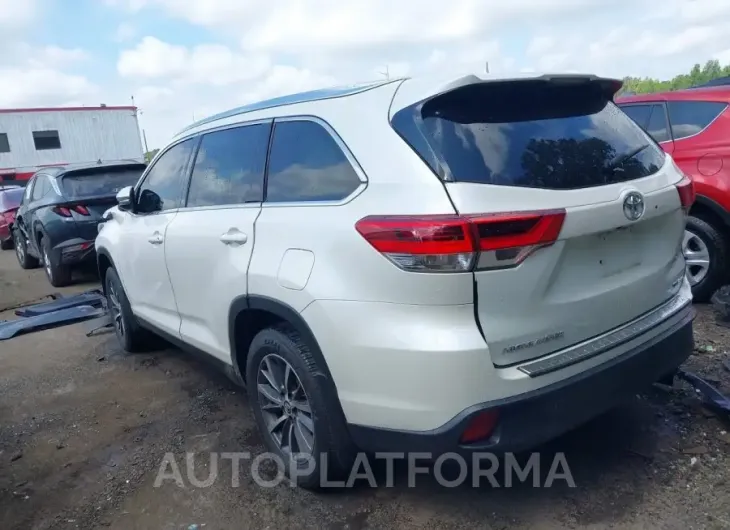 TOYOTA HIGHLANDER 2019 vin 5TDJZRFH2KS613961 from auto auction Iaai