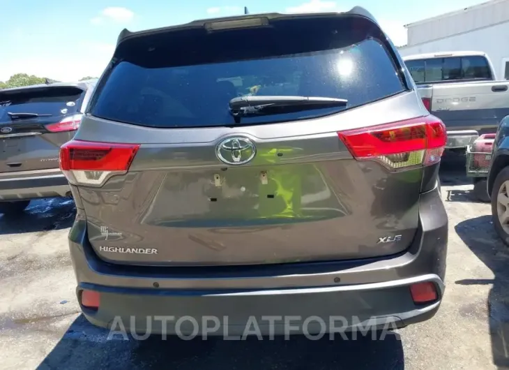 TOYOTA HIGHLANDER 2018 vin 5TDKZRFH2JS528797 from auto auction Iaai