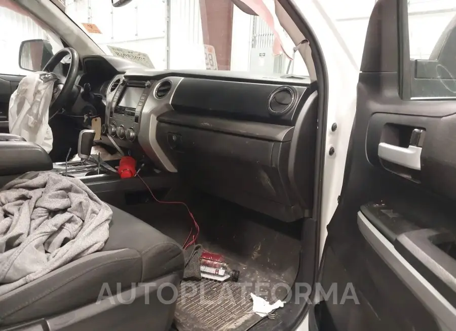 TOYOTA TUNDRA 2016 vin 5TFUW5F10GX537806 from auto auction Iaai