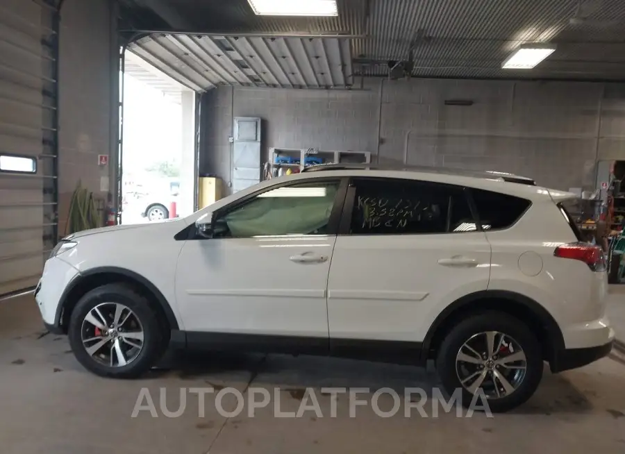 TOYOTA RAV4 2017 vin JTMRFREV4HJ160838 from auto auction Iaai