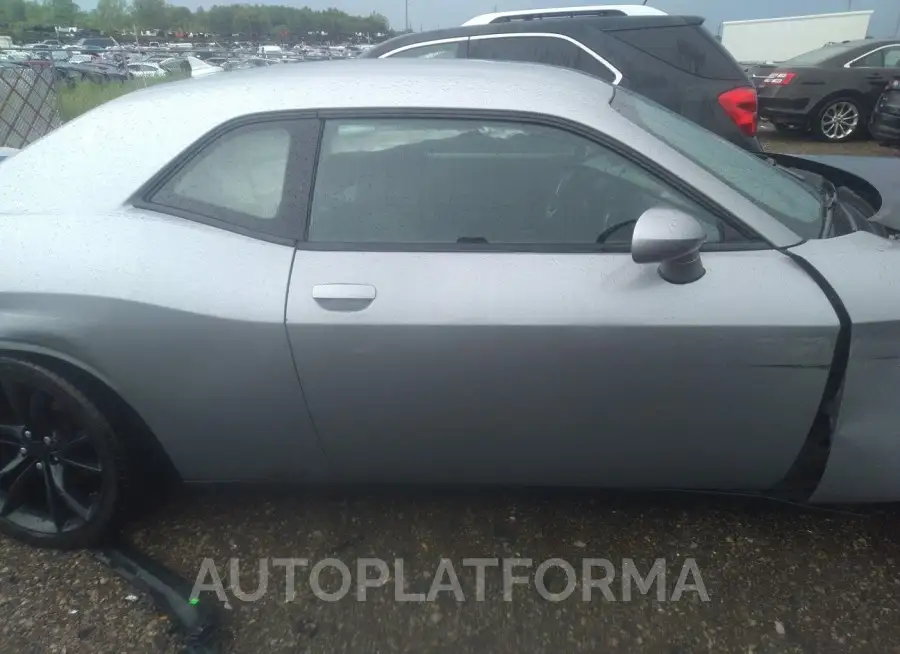 DODGE CHALLENGER 2015 vin 2C3CDZAT3FH770488 from auto auction Iaai