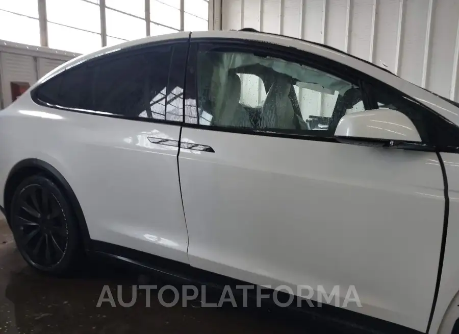 TESLA MODEL X 2022 vin 7SAXCBE53NF343189 from auto auction Iaai