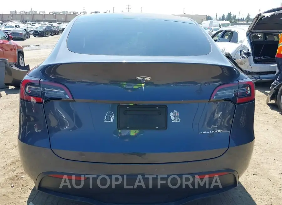 TESLA MODEL Y 2023 vin 7SAYGDEE8PA079956 from auto auction Iaai