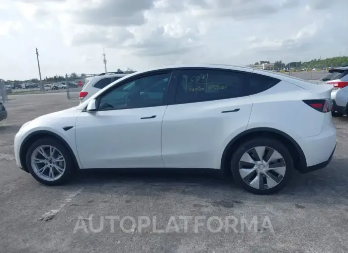 TESLA MODEL Y 2023 vin 7SAYGDEE9PF761733 from auto auction Iaai