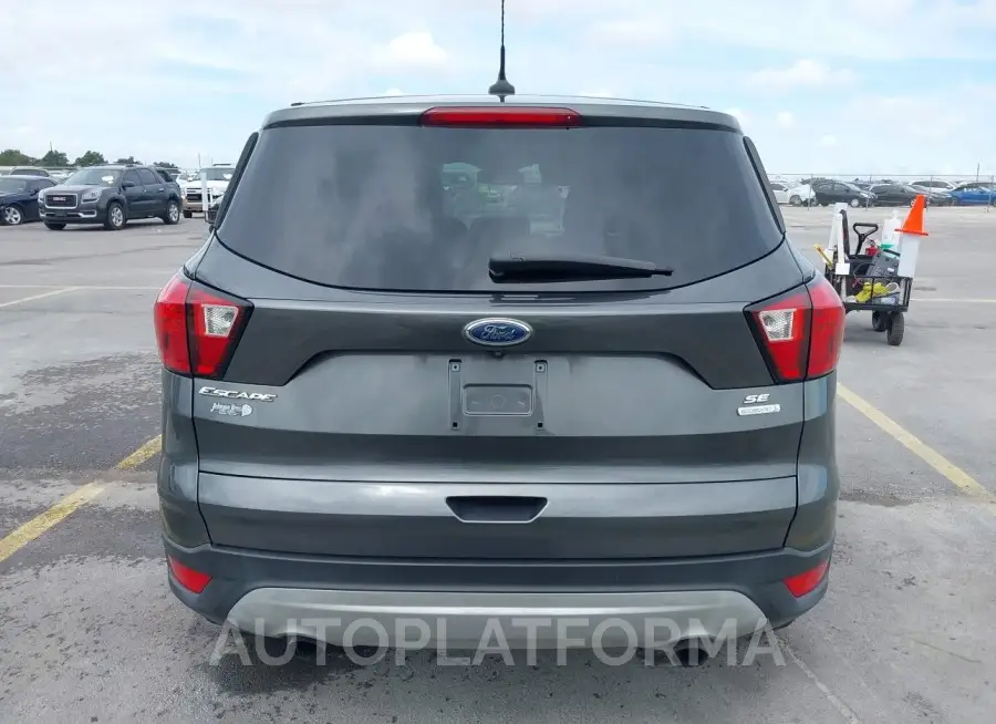 FORD ESCAPE 2019 vin 1FMCU0GD8KUC52726 from auto auction Iaai