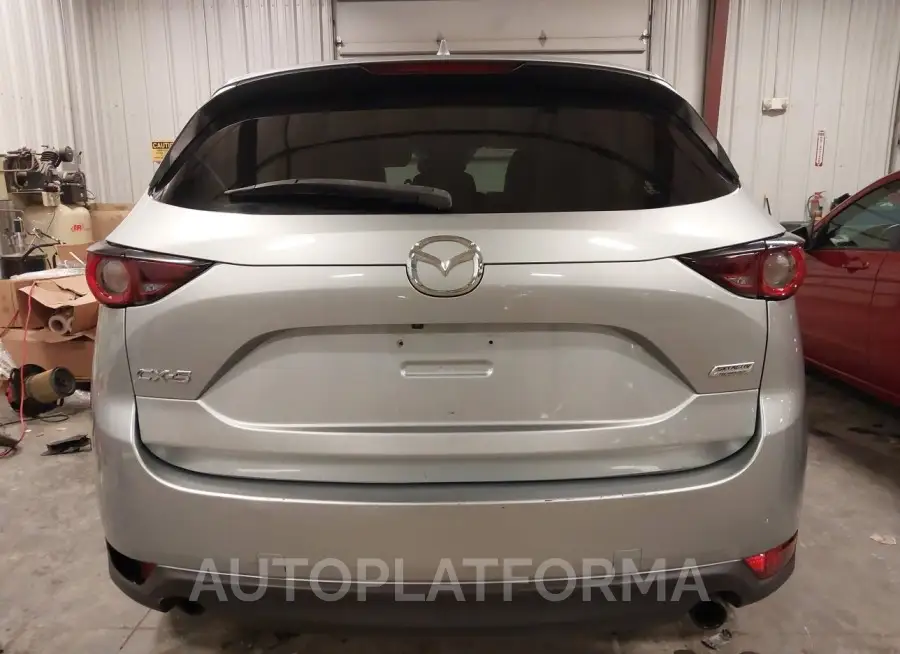 MAZDA CX-5 2017 vin JM3KFACLXH0215388 from auto auction Iaai