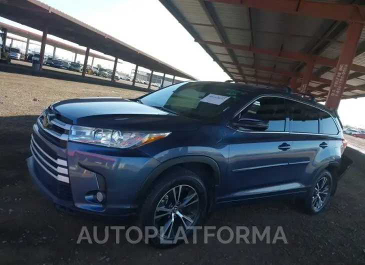 TOYOTA HIGHLANDER 2017 vin 5TDBZRFH8HS436832 from auto auction Iaai