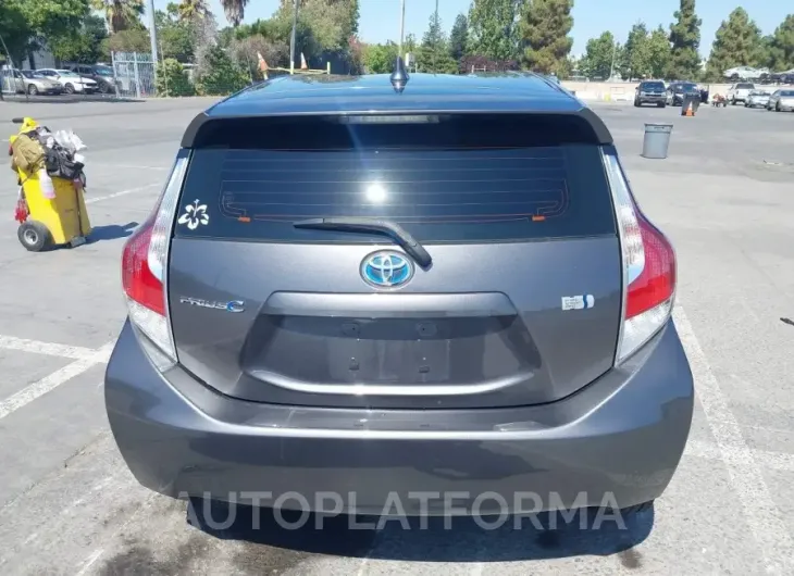 TOYOTA Prius c 2015 vin JTDKDTB31F1109298 from auto auction Iaai