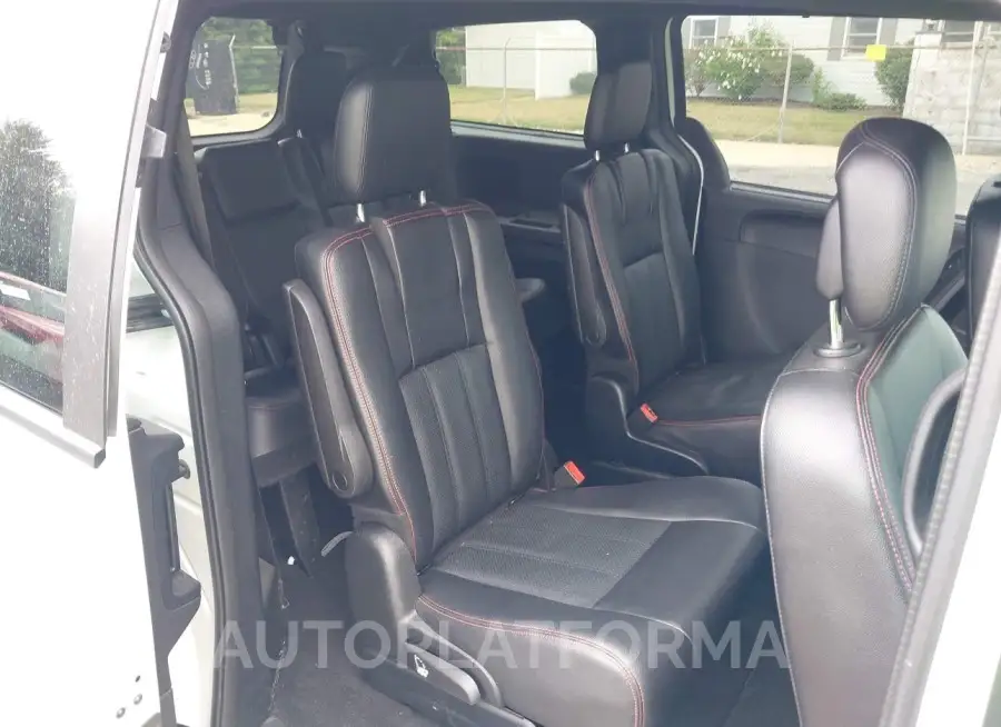 DODGE GRAND CARAVAN 2019 vin 2C4RDGEG1KR577977 from auto auction Iaai