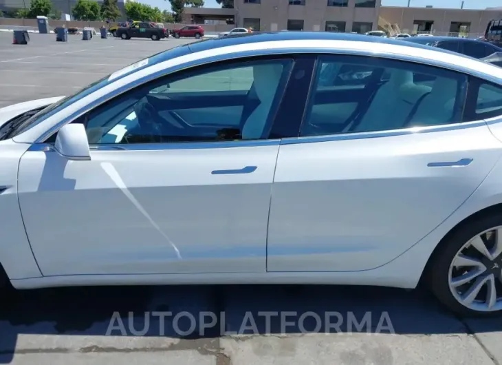 TESLA MODEL 3 2019 vin 5YJ3E1EAXKF302650 from auto auction Iaai