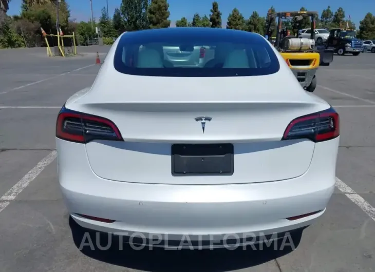 TESLA MODEL 3 2019 vin 5YJ3E1EAXKF302650 from auto auction Iaai