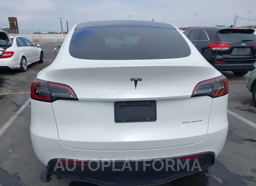 TESLA MODEL Y 2021 vin 5YJYGDEE6MF217795 from auto auction Iaai