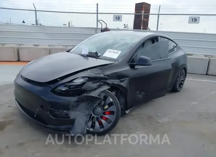 TESLA MODEL Y 2021 vin 5YJYGDEF1MF211721 from auto auction Iaai