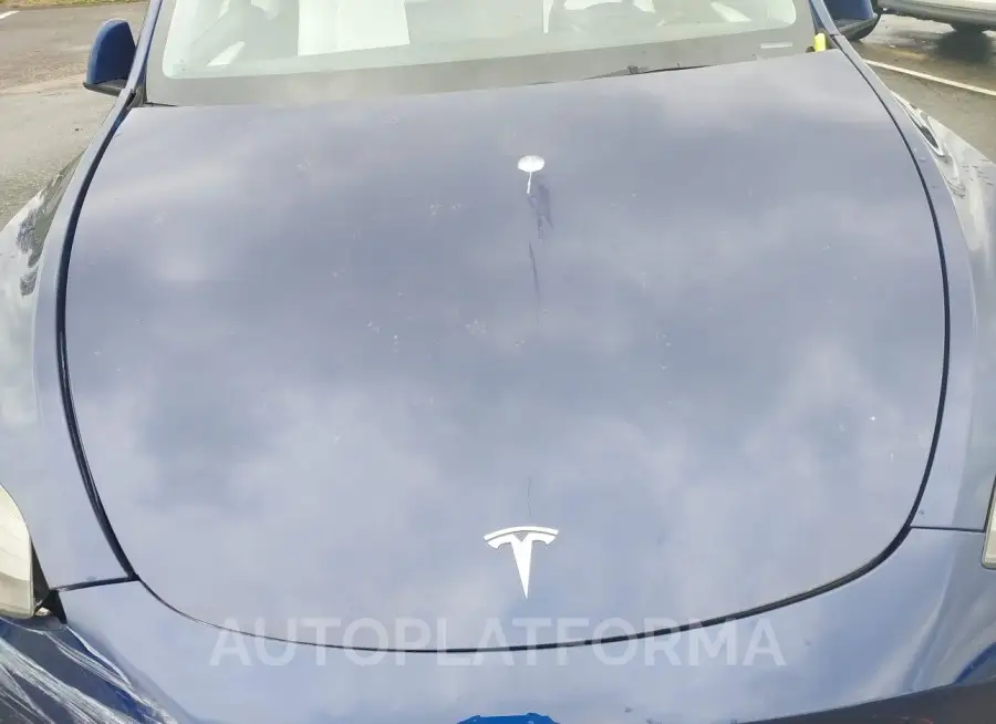 TESLA MODEL Y 2022 vin 7SAYGAEE8NF522413 from auto auction Iaai