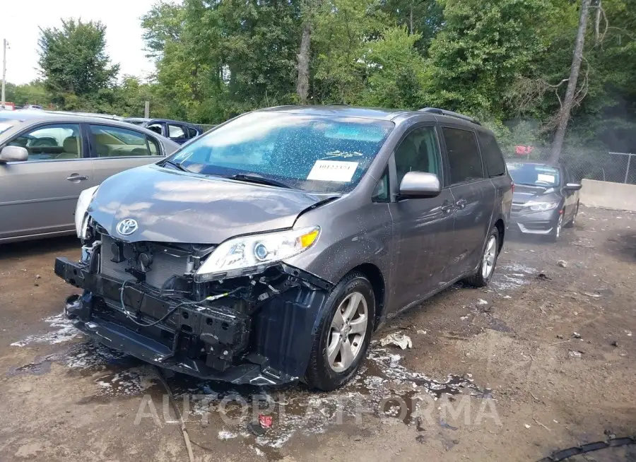 TOYOTA SIENNA 2017 vin 5TDKZ3DC1HS795363 from auto auction Iaai