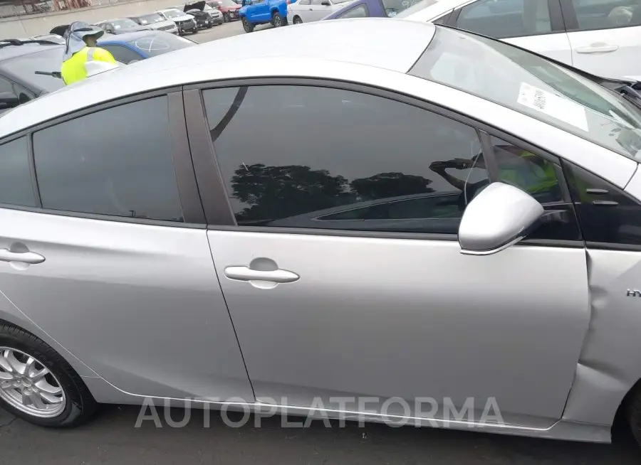 TOYOTA PRIUS 2016 vin JTDKARFU3G3004993 from auto auction Iaai