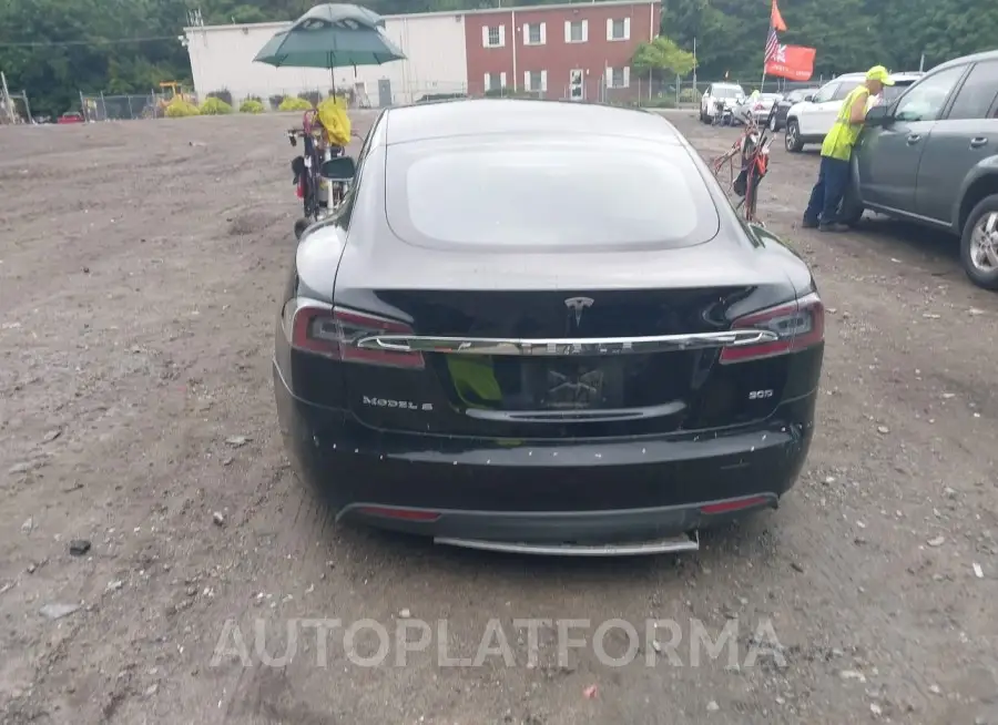 TESLA MODEL S 2015 vin 5YJSA1E23FF116258 from auto auction Iaai