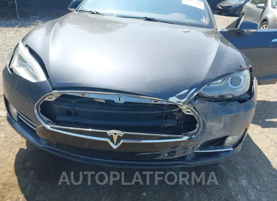 TESLA MODEL S 2015 vin 5YJSA1H10FFP74235 from auto auction Iaai