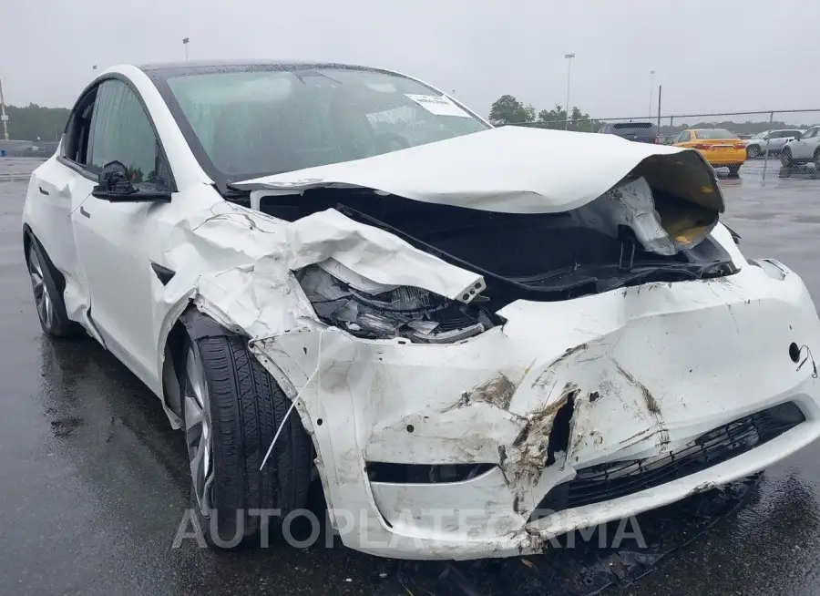 TESLA MODEL Y 2021 vin 5YJYGAEE3MF255466 from auto auction Iaai