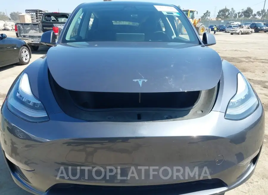 TESLA MODEL Y 2021 vin 5YJYGDEE5MF275316 from auto auction Iaai