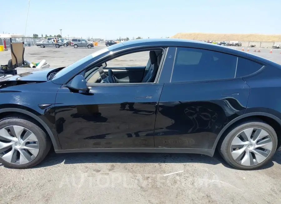 TESLA MODEL Y 2023 vin 7SAYGAEE1PF840103 from auto auction Iaai