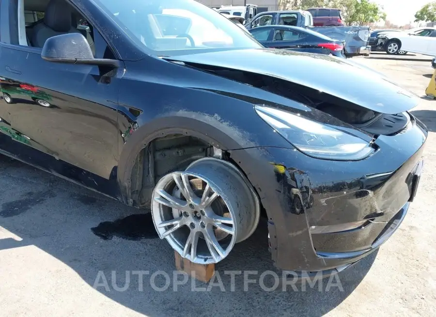 TESLA MODEL Y 2023 vin 7SAYGAEE1PF840103 from auto auction Iaai