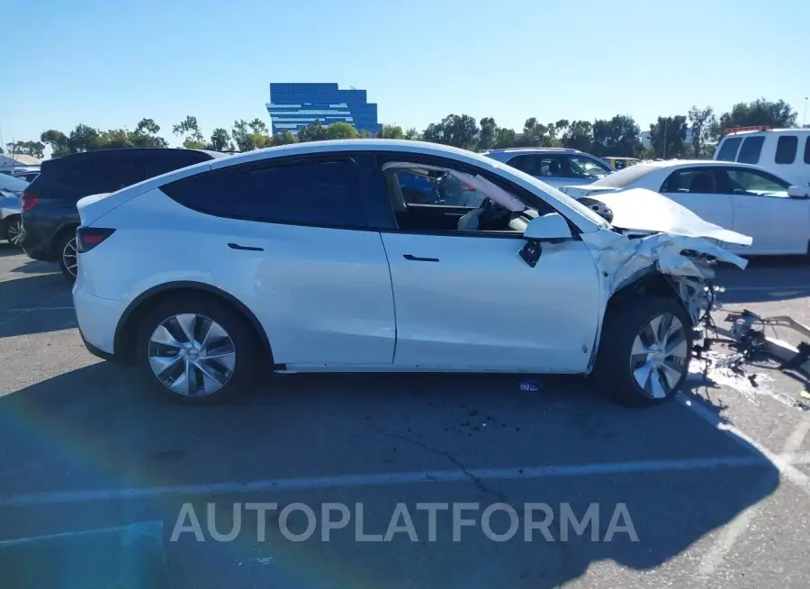 TESLA MODEL Y 2023 vin 7SAYGDEE5PA077761 from auto auction Iaai