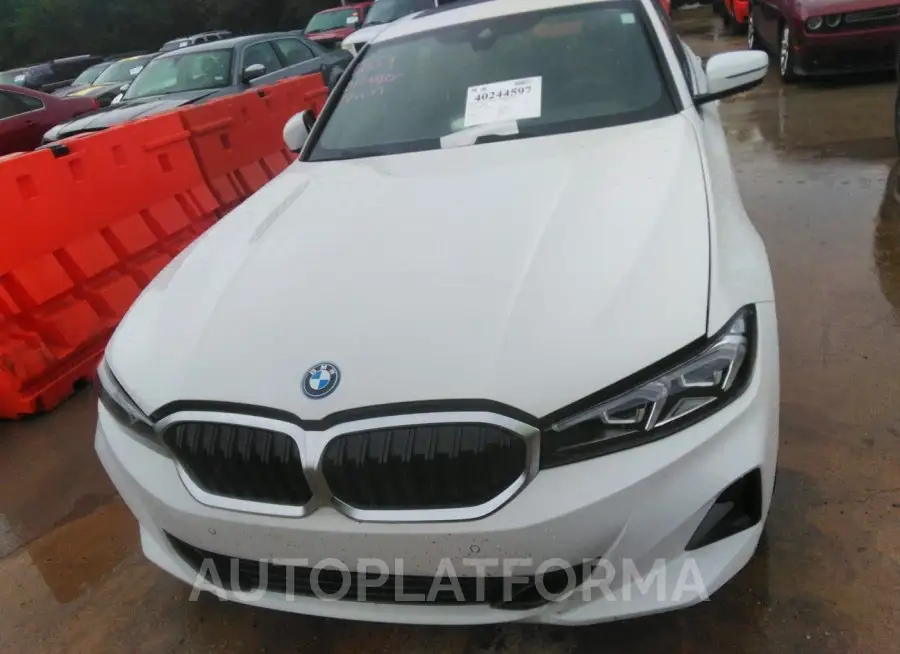 BMW 3 SERIES 2024 vin 3MW39FF01R8E10822 from auto auction Iaai