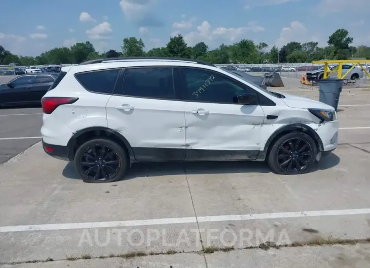 FORD ESCAPE 2019 vin 1FMCU0GD0KUB80372 from auto auction Iaai