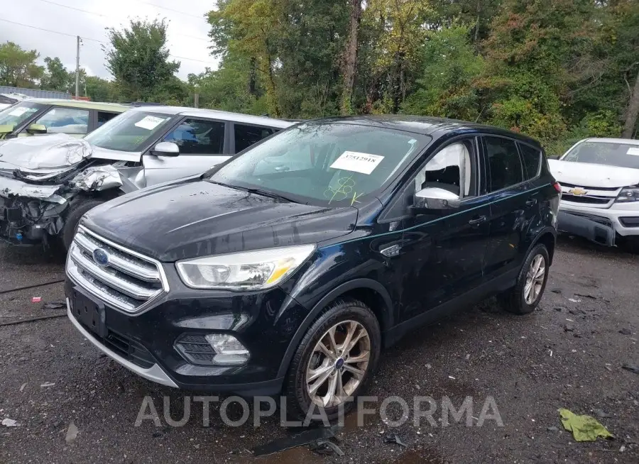 FORD ESCAPE 2017 vin 1FMCU0GD5HUE03658 from auto auction Iaai